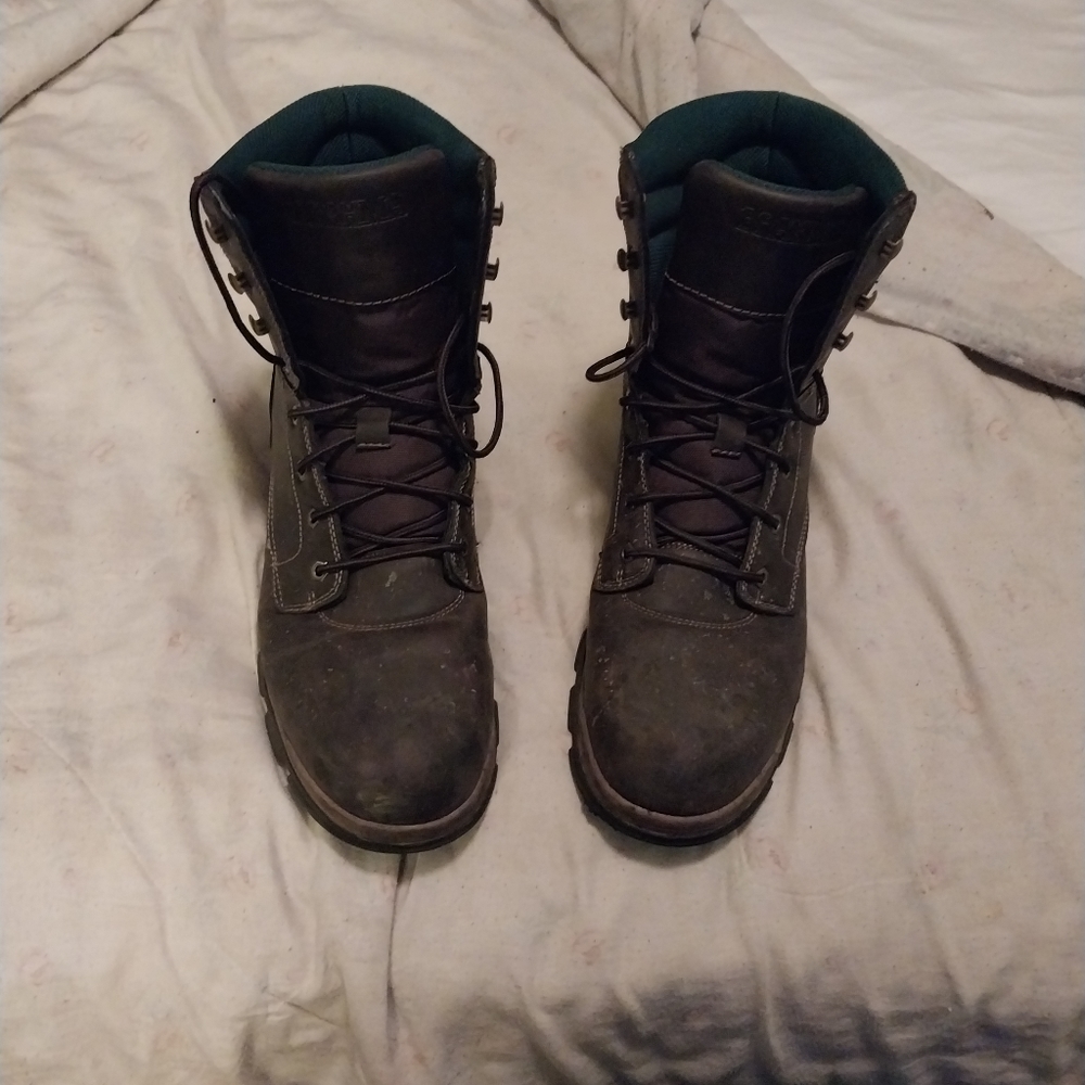Steel toe boots